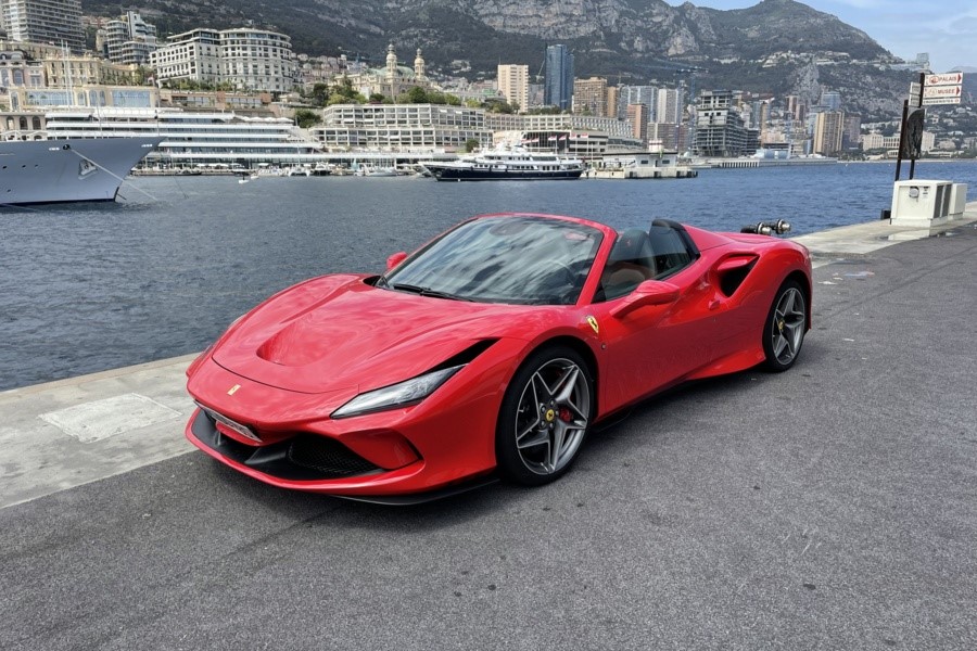 Ferrari F8 Spider